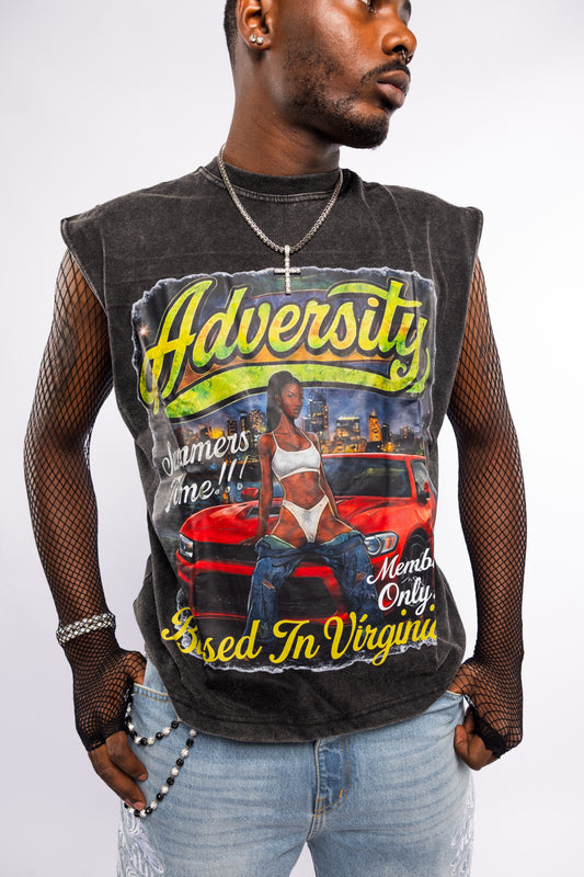 ADVESRSITY SLEEVELESS SUMMER CHARGER TEE